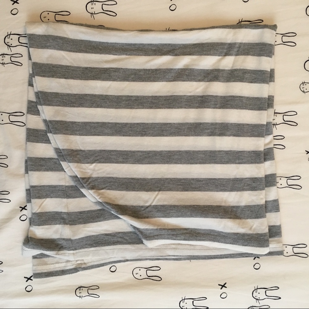Covered Goods nursing & carseat cover grey & ivory